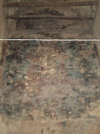 12. Στον βορινό τοίχο του κυρίως Ναού απεικονίζεται ο Αρχάγγελος Μιχαήλ σε υπερφυσικό μέγεθος